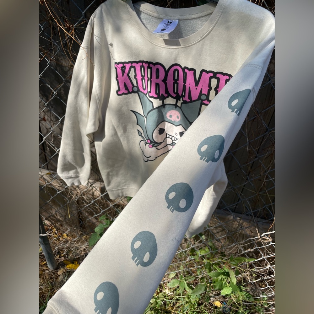 !Kuromi sweater!💗🖤m/l